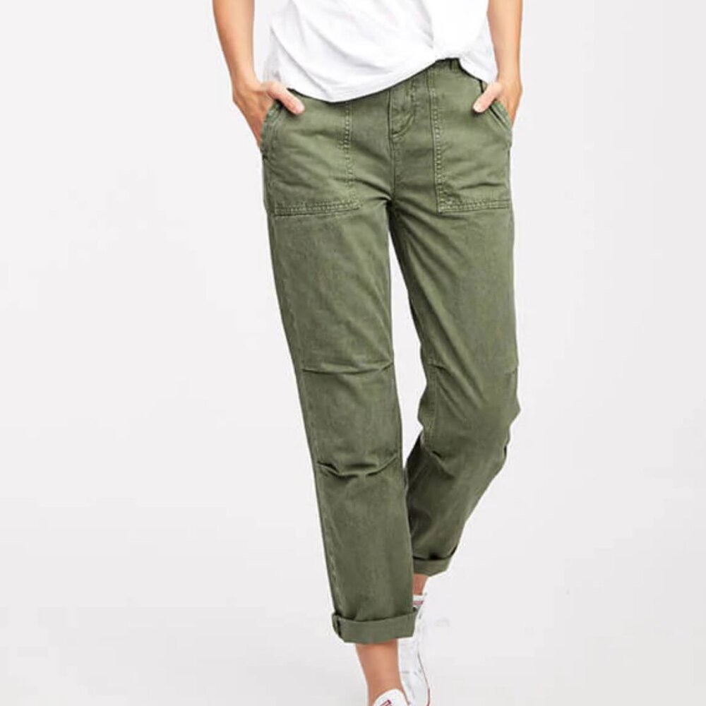 *NWT* Socialite Armi Green Utility Pants